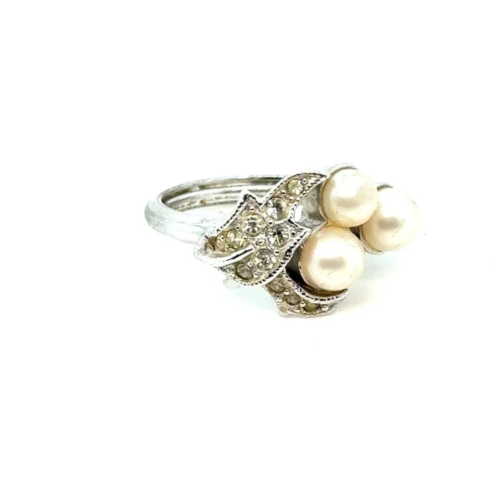 Avon‎ White Pearls Silver Plated Band Ring